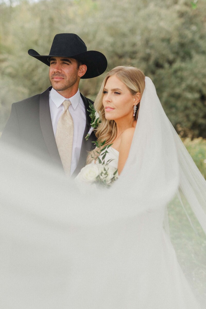 Elegant wedding portrait of Sean and Davie outdoors in Utah.