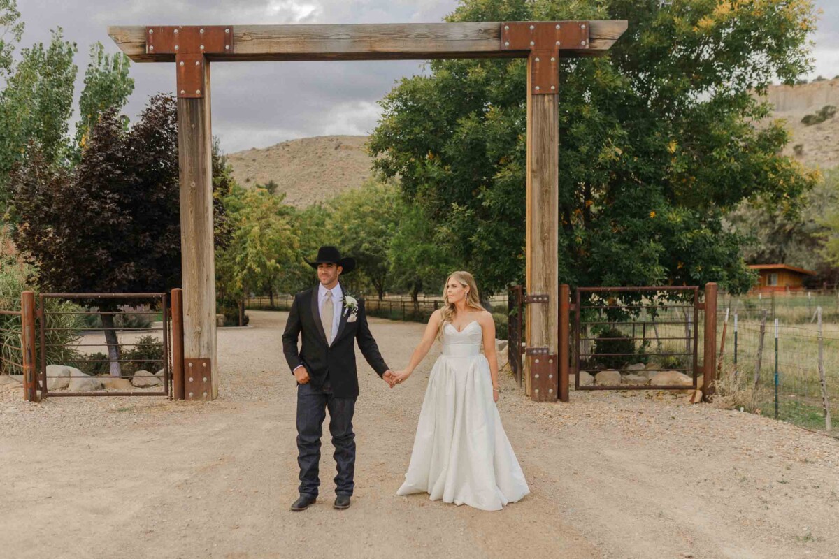 Sean & Davie wedding at rural Utah location.