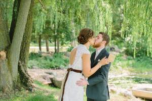 Bride and Groom under willow tree