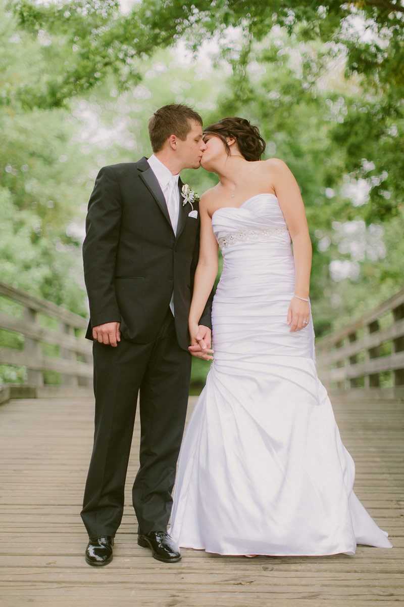 Sunset Wedding Photos central wisconsin country club wedding photos golf course