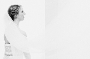long veil on bride photo
