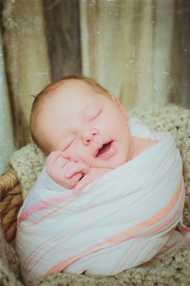 newborn photographers in northern wi