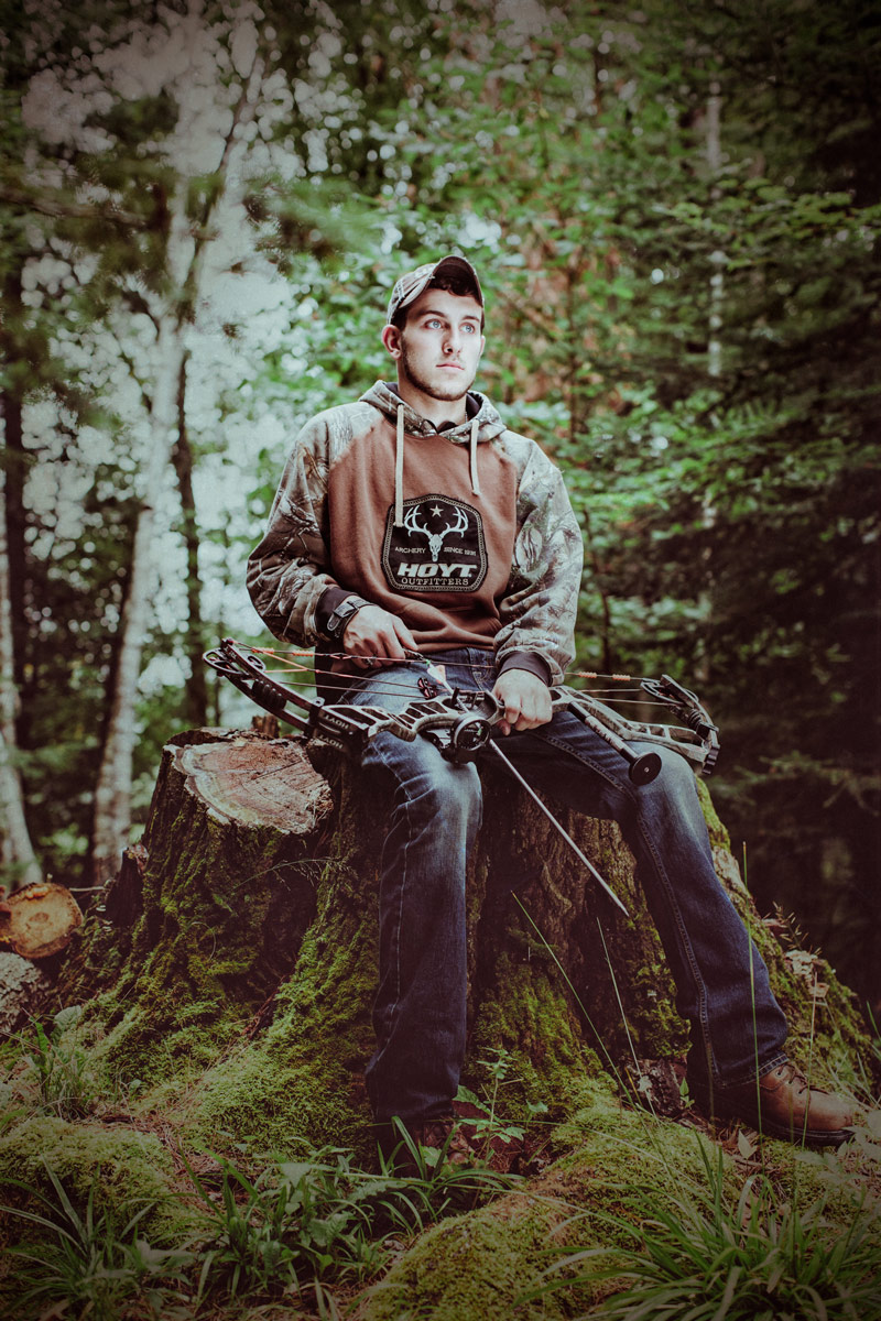 bow hunting senior photos