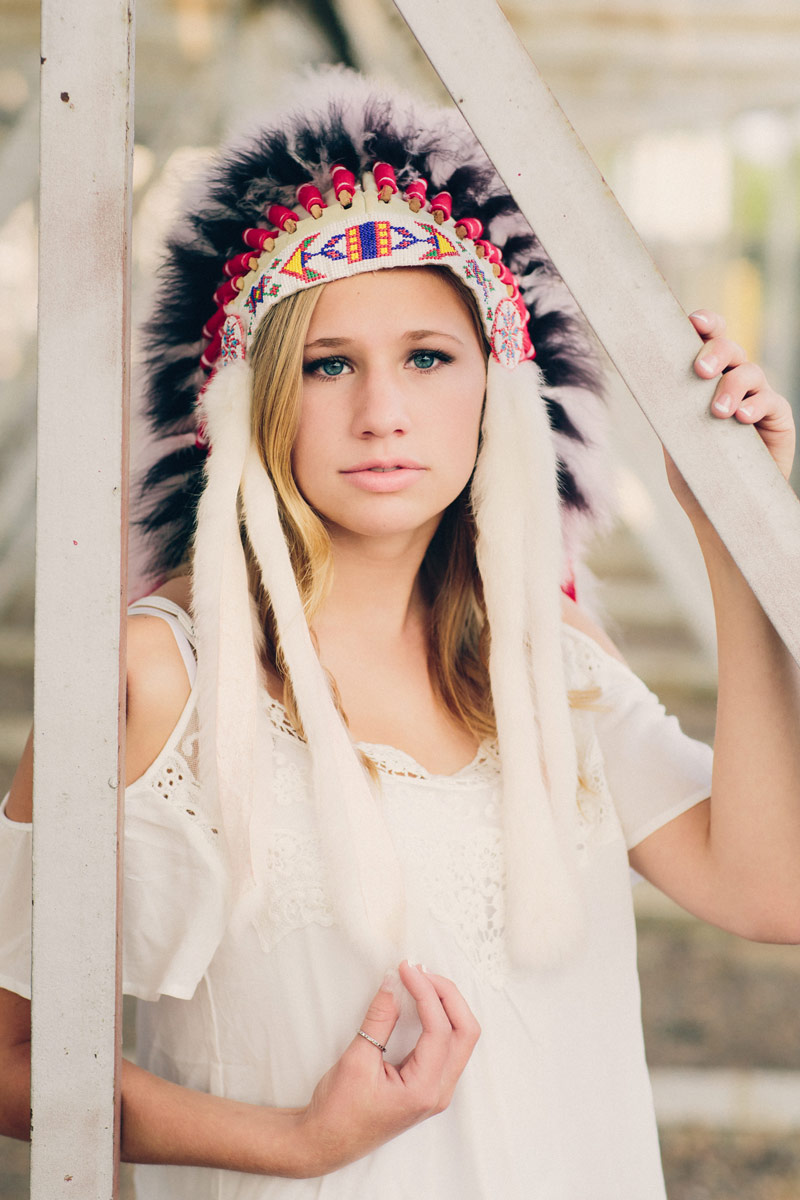 Native American Head Dress Senior Photos with feathers hispster style senior photos