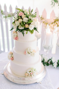 incredible wedding cake