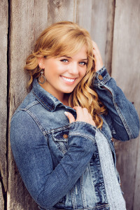 Northern Wisconsin Senior Photographer