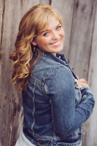 Northern Wisconsin Senior Photographer