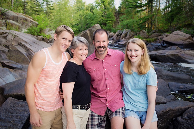 08-Northern-Wisconsin-family-Photographer-Jake
