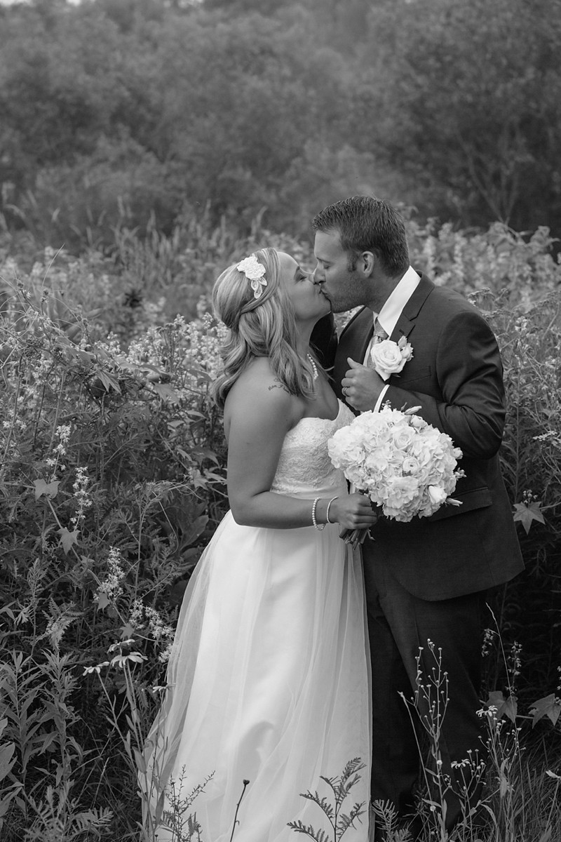 classic bride and groom 50s wedding