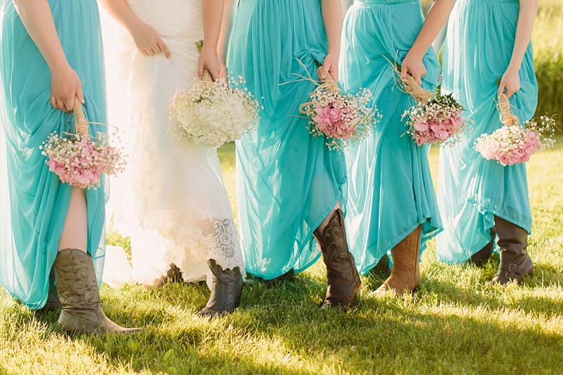 Backyard WI Wedding Photo Ideas