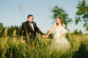Backyard WI Wedding Photo Ideas