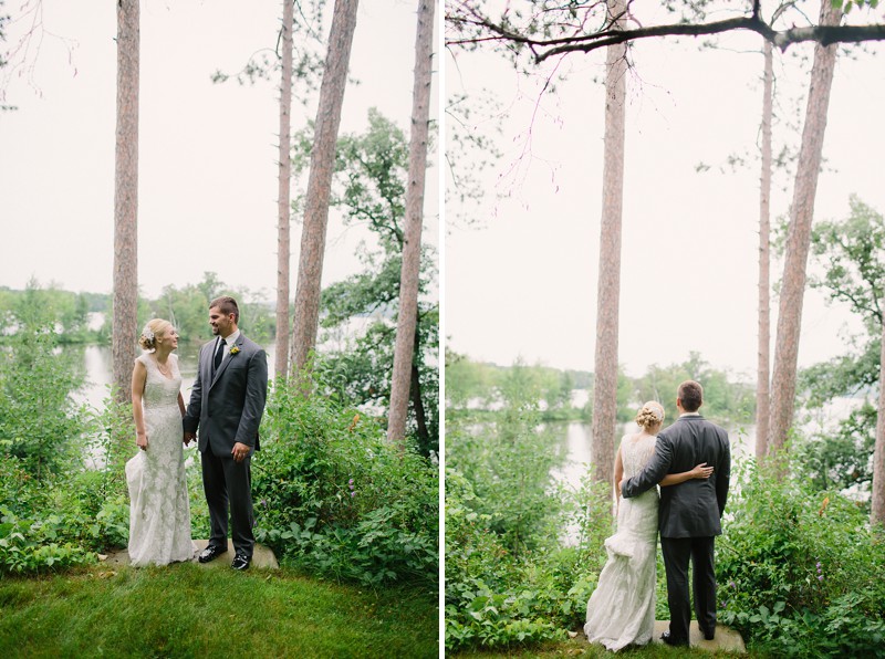 Ourdoor Wedding Bride and Groom Photos raining on wedding day