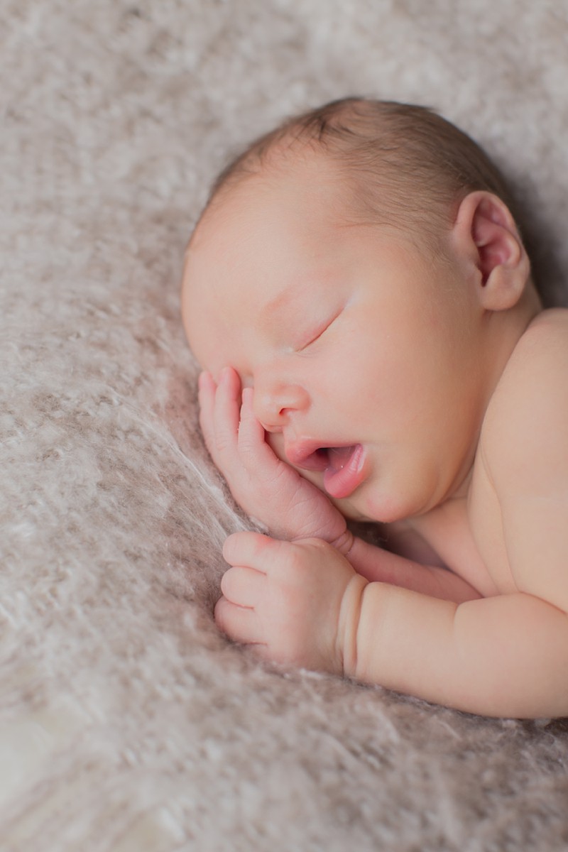 wausau area newborn photographer 