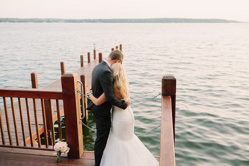 heidel-house-green-lake-wisconsin-outdoor-lake-wedding-james-stokes-photography053