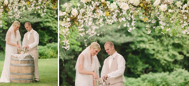 munson-bridge-winery-barn-outdoor-rustic-wisconsin-wedding-photos-027