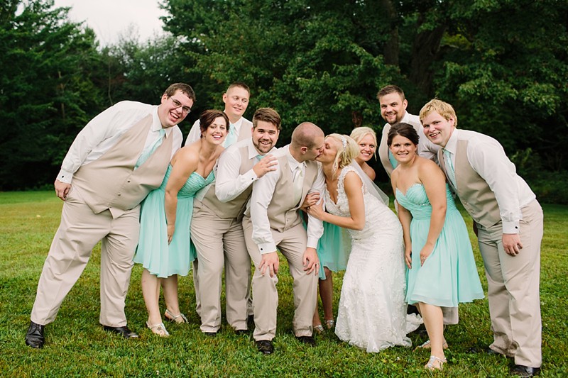 munson-bridge-winery-barn-outdoor-rustic-wisconsin-wedding-photos-041