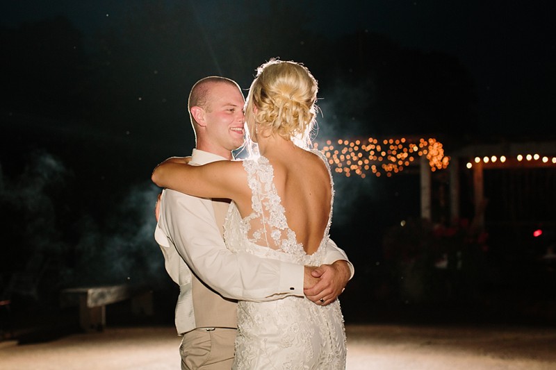 munson-bridge-winery-barn-outdoor-rustic-wisconsin-wedding-photos-048