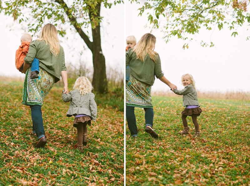 fall photos kids on farm