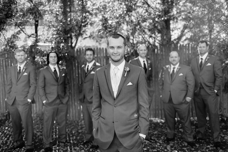 05-waupaca-ale-house-wedding-photos-james-stokes-photography