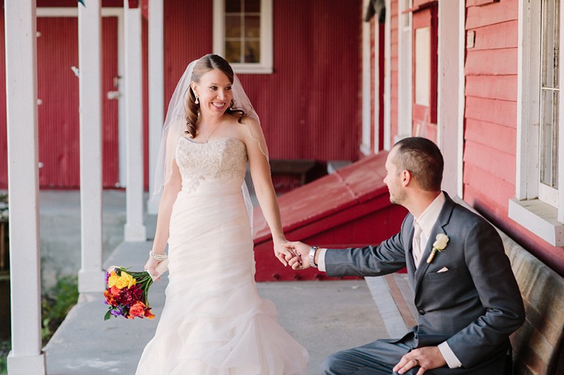 29-waupaca-ale-house-wedding-photos-james-stokes-photography