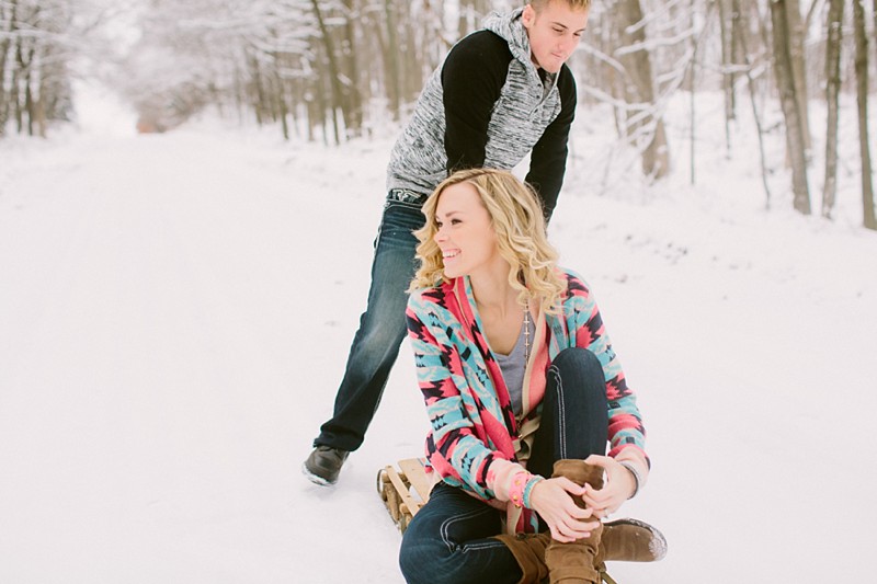 Winter engagement ideas photos