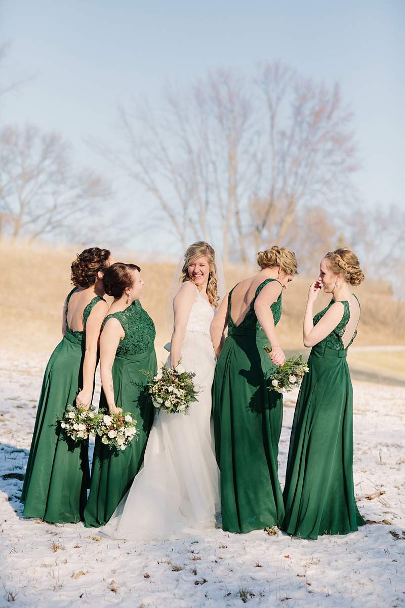 La-Crosse-Onalaska-Holmen-Drugans-Wisconsin-country-club-winer-wedding-photos-29