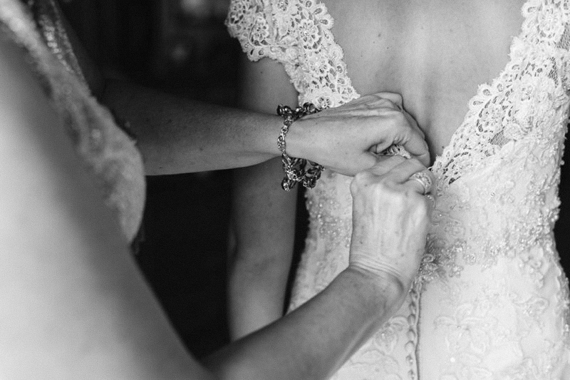 Wisconsin Wedding Photographer Candid Lifestyle Weddings