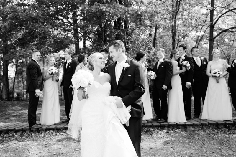 20_Stevens-Point-Wisconsin-Wedding-Photos-by-Lake