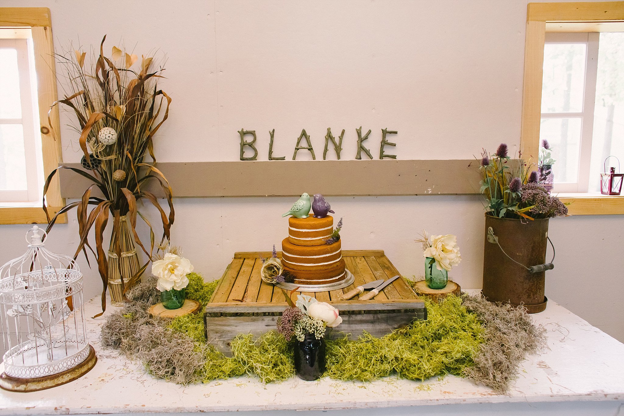 farm wedding cake