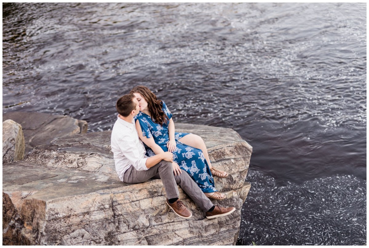 Anna & Jacob // Eau Claire Engagement