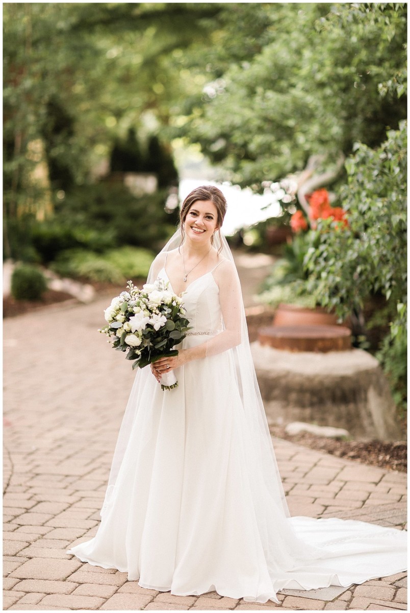 Katie & Mark // Blessed Sacrament Catholic Church La Crosse Wedding