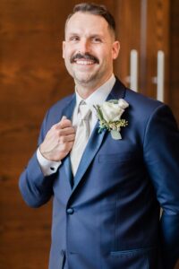 groomsuit