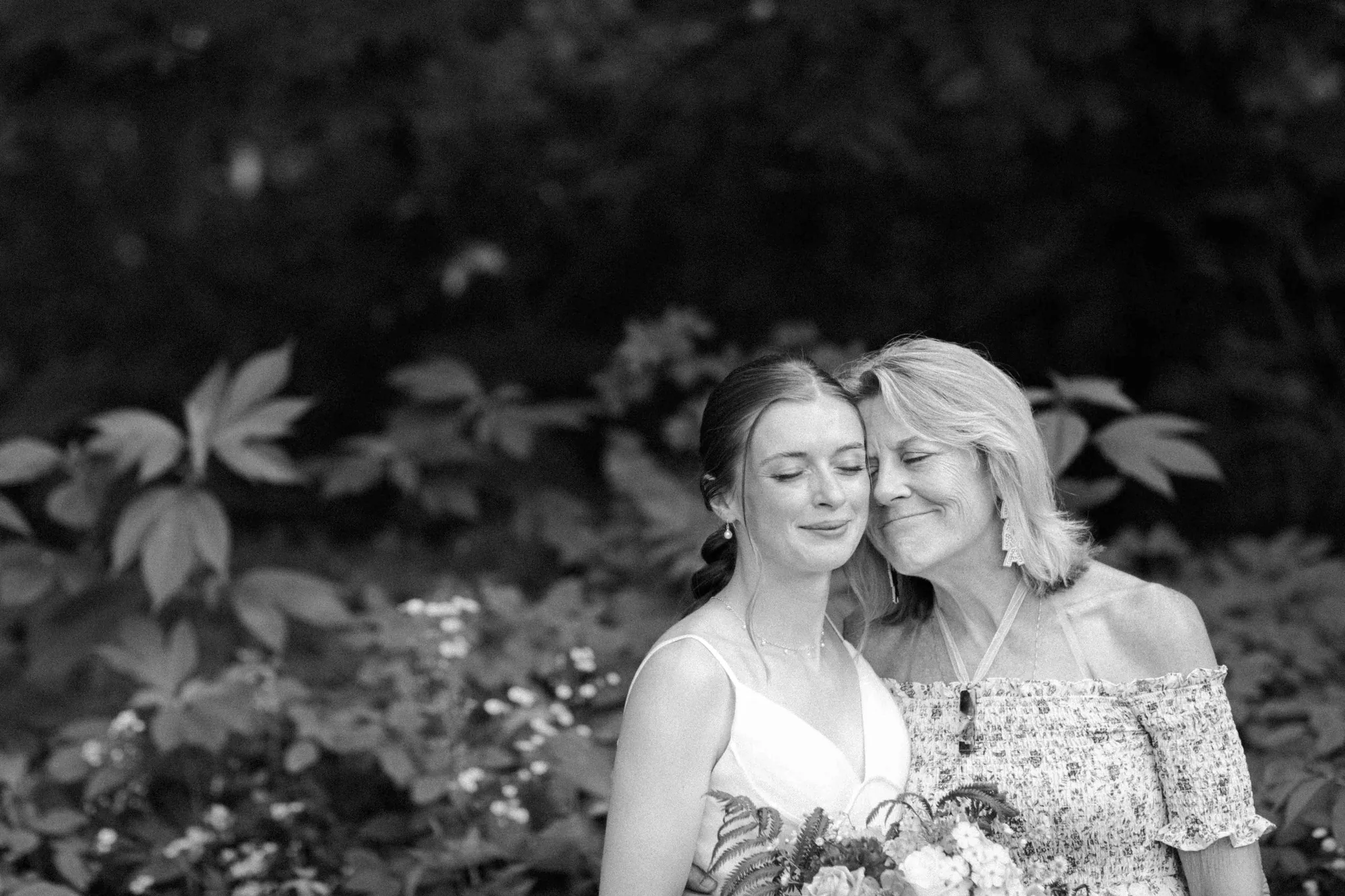 Family portrait at Wisconsin Dells backyard summer wedding by James Stokes Photography